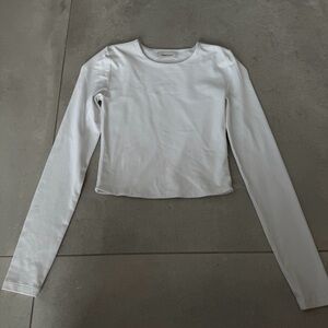 Babaton Contour Crew Cropped Longsleeve in white